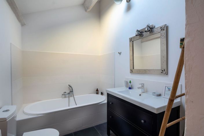 Image No.29-5 Bed House for sale