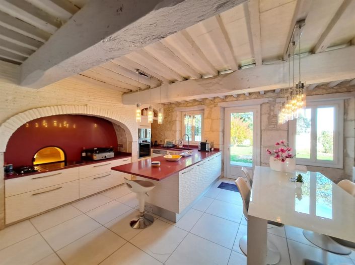 Image No.10-4 Bed House for sale