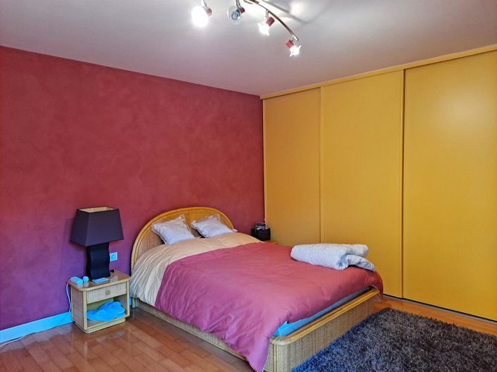 Image No.15-4 Bed House for sale