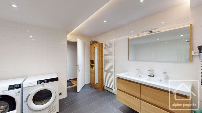 Image No.16-3 Bed Apartment for sale