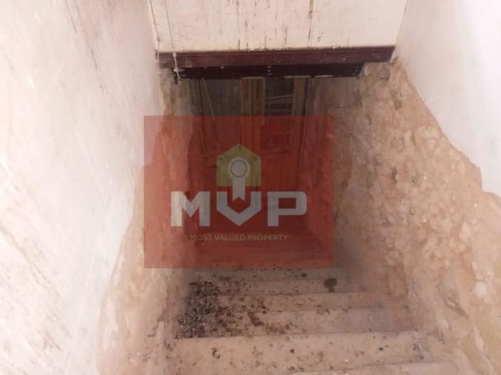 Image No.13-3 Bed House for sale