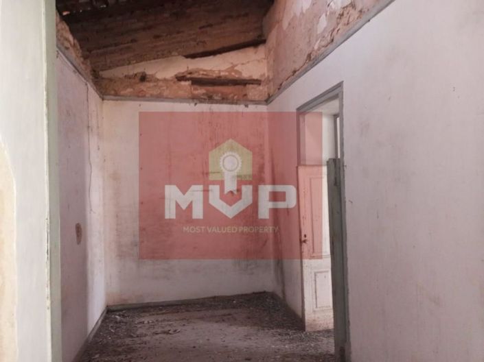 Image No.21-3 Bed House for sale