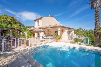1 - Sainte-Maxime, House