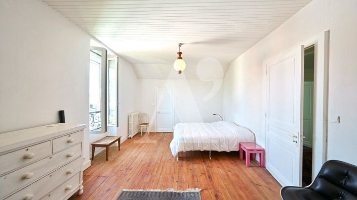 Image No.12-5 Bed House for sale