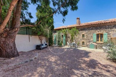 6 Bed House for sale