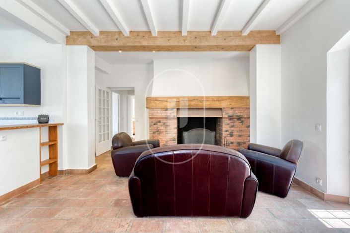 Image No.14-6 Bed House for sale