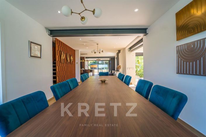 Image No.10-5 Bed House for sale