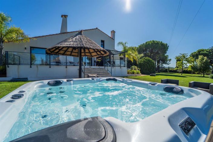 Image No.16-5 Bed House for sale