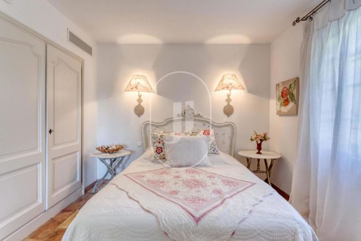 Image No.11-3 Bed House for sale