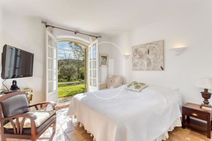 Image No.9-3 Bed House for sale