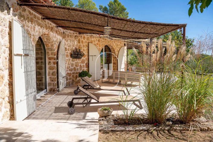 Image No.3-4 Bed House for sale