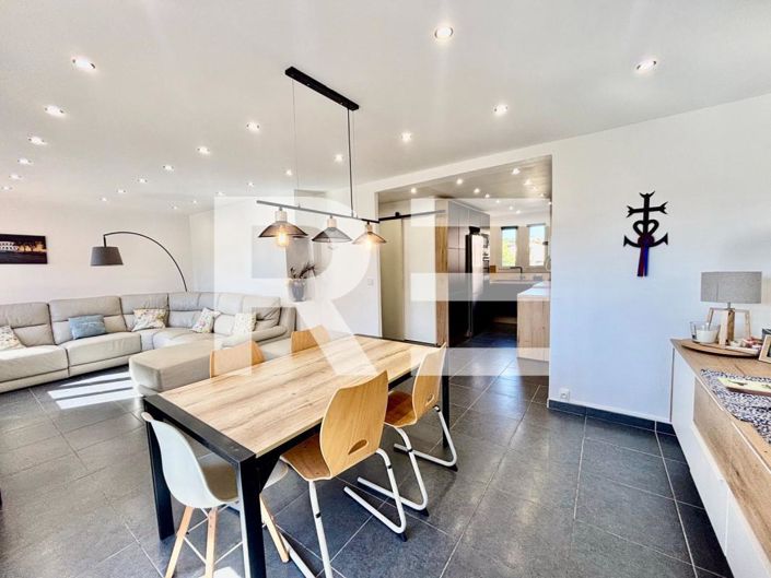 Image No.1-3 Bed Apartment for sale