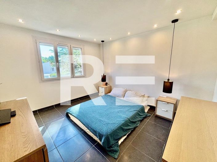 Image No.9-3 Bed Apartment for sale