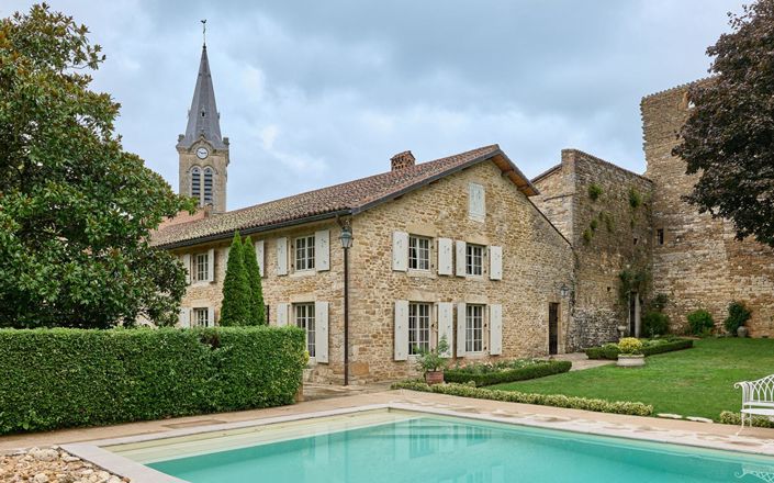 Image No.2-6 Bed Property for sale