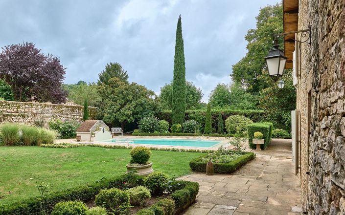 Image No.6-6 Bed Property for sale