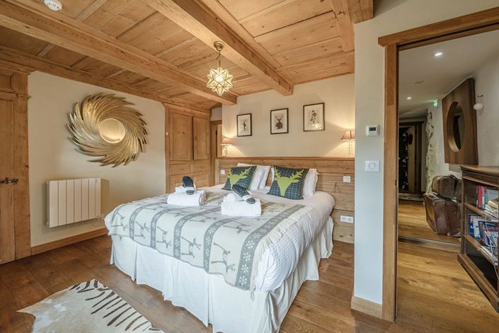 Image No.12-6 Bed House for sale