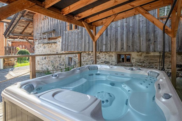 Image No.16-6 Bed House for sale