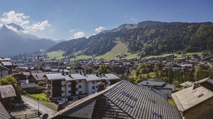 Image No.18-6 Bed House for sale