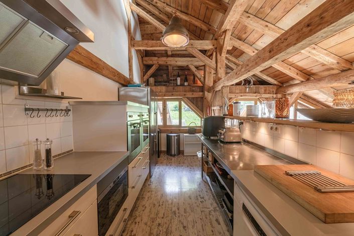 Image No.5-6 Bed House for sale