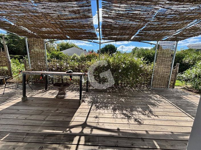 Image No.11-3 Bed House for sale