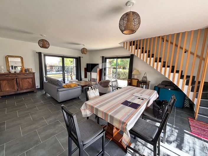 Image No.5-3 Bed House for sale