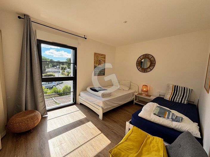 Image No.9-3 Bed House for sale