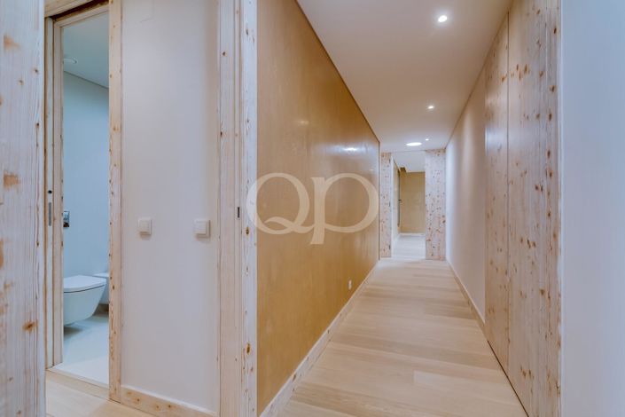 Image No.23-4 Bed House for sale