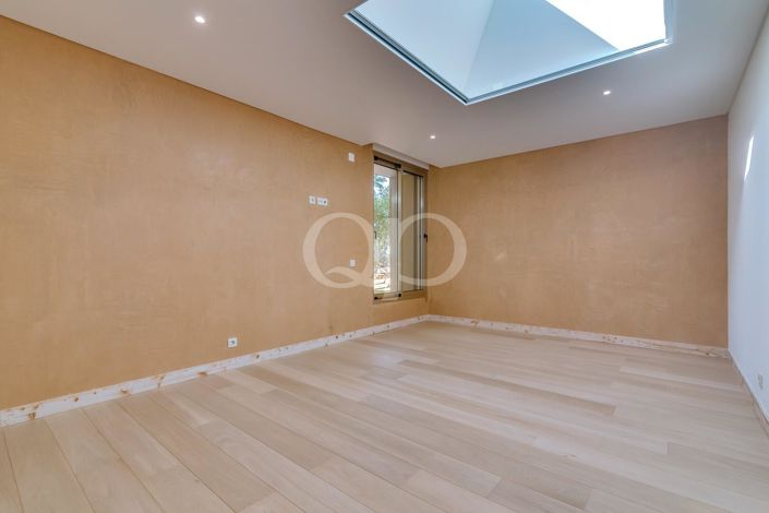 Image No.28-4 Bed House for sale