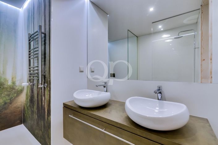 Image No.29-4 Bed House for sale