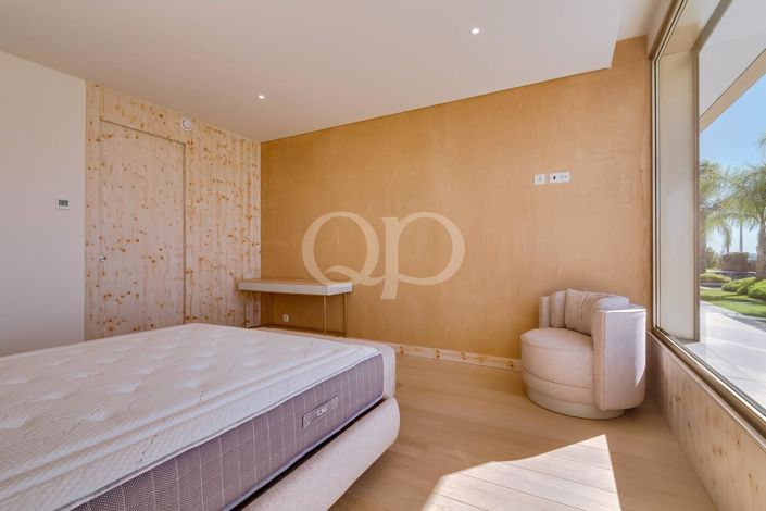 Image No.31-4 Bed House for sale