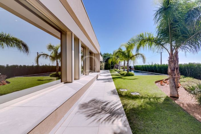 Image No.33-4 Bed House for sale