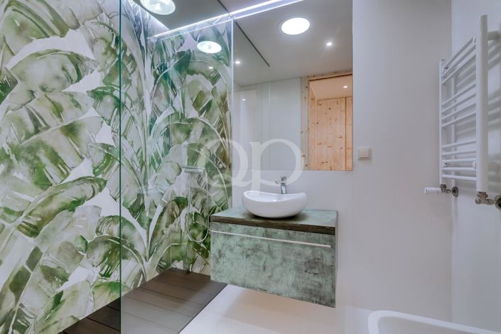 Image No.34-4 Bed House for sale