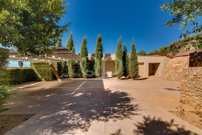 Image No.47-4 Bed House for sale