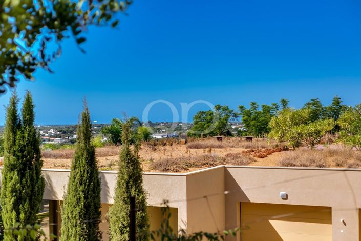 Image No.57-4 Bed House for sale