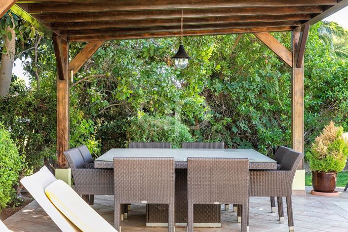 Image No.25-4 Bed House for sale