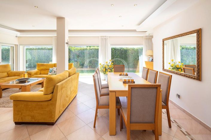 Image No.28-4 Bed House for sale