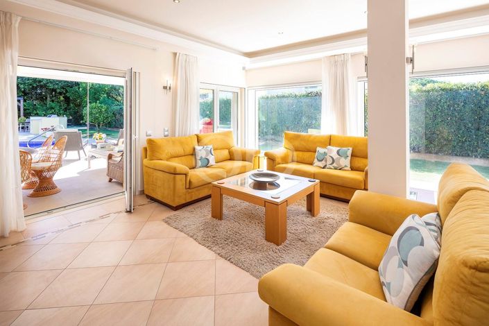 Image No.4-4 Bed House for sale