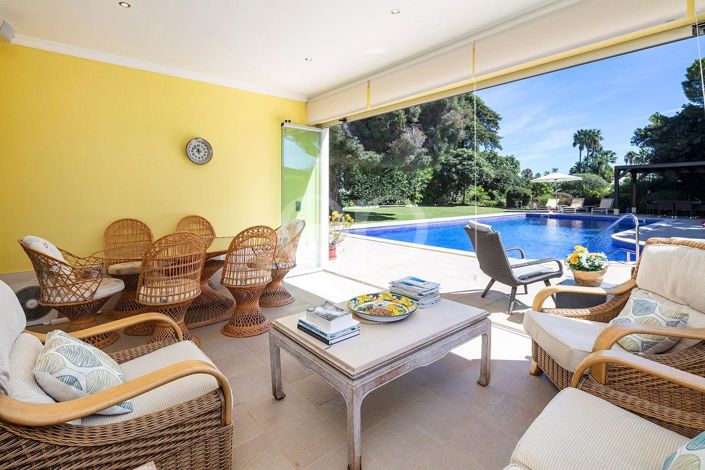 Image No.8-4 Bed House for sale