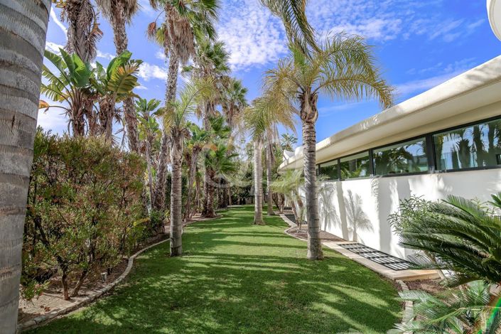 Image No.17-5 Bed House for sale