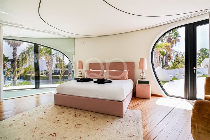 Image No.26-5 Bed House for sale