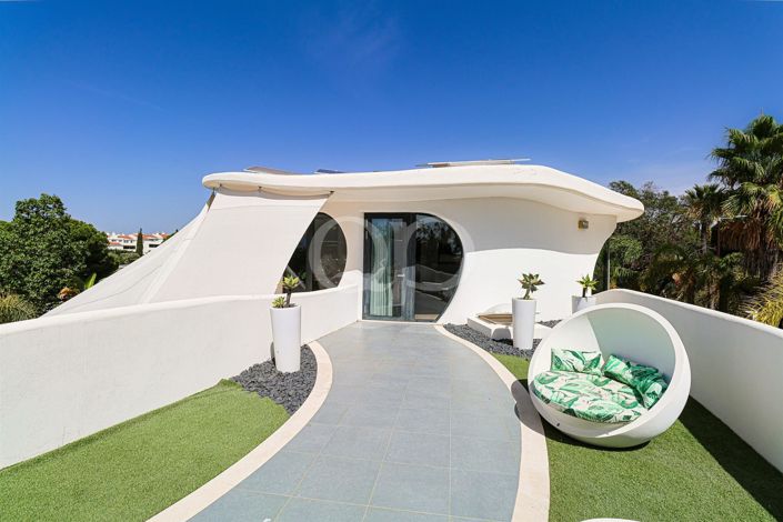 Image No.28-5 Bed House for sale