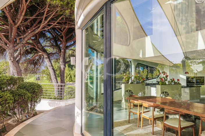 Image No.3-5 Bed House for sale