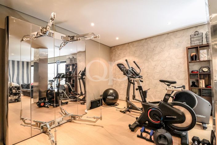 Image No.38-5 Bed House for sale