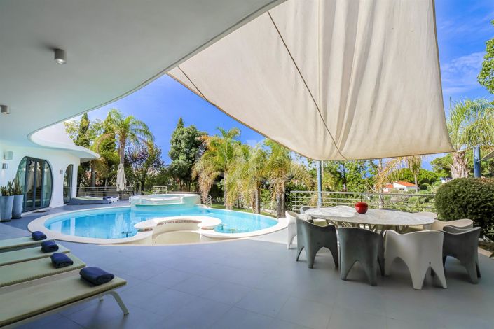 Image No.40-5 Bed House for sale