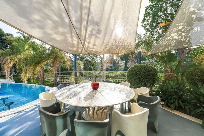 Image No.50-5 Bed House for sale