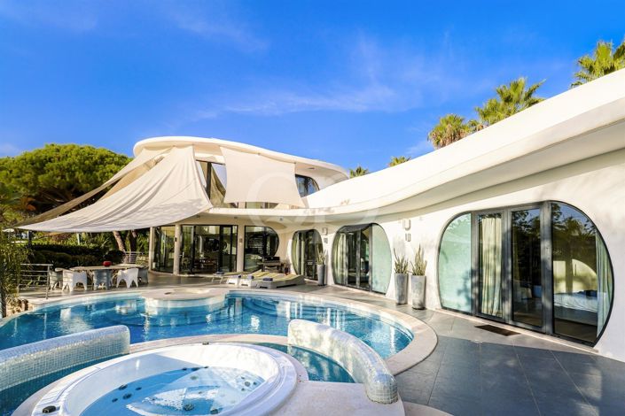 Image No.51-5 Bed House for sale