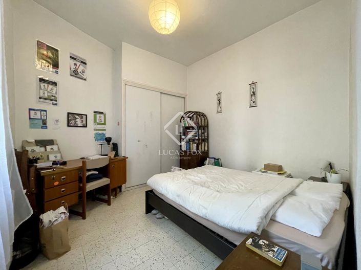 Image No.8-7 Bed House for sale