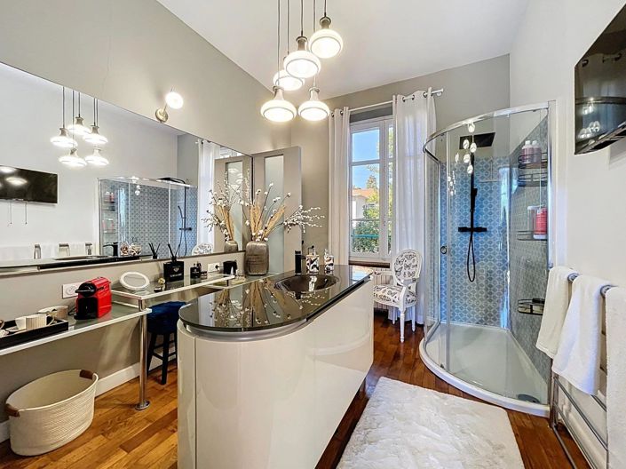 Image No.13-House for sale