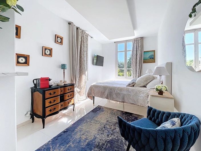 Image No.16-House for sale