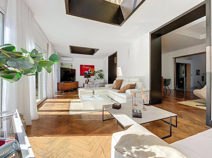 Image No.8-House for sale